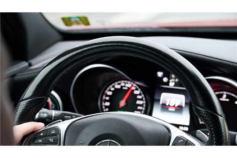 Über 100 km/h gelten höhere Toleranzen.
