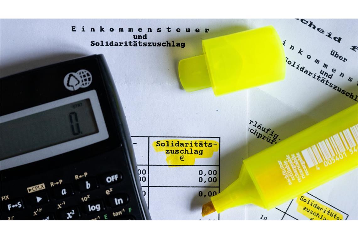 Wer noch Soli bezahlen muss Über den Soli wird schon länger debattiert.
