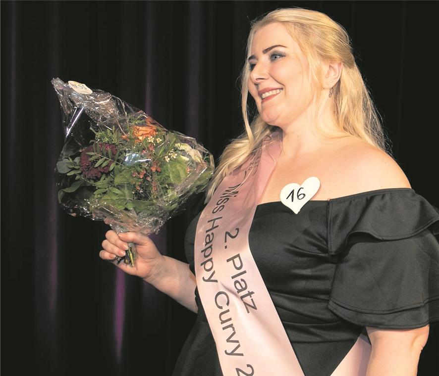 Riesenerfolg
für Marta Schanz Überglücklich: Marta Schanz. Foto: J. Schall