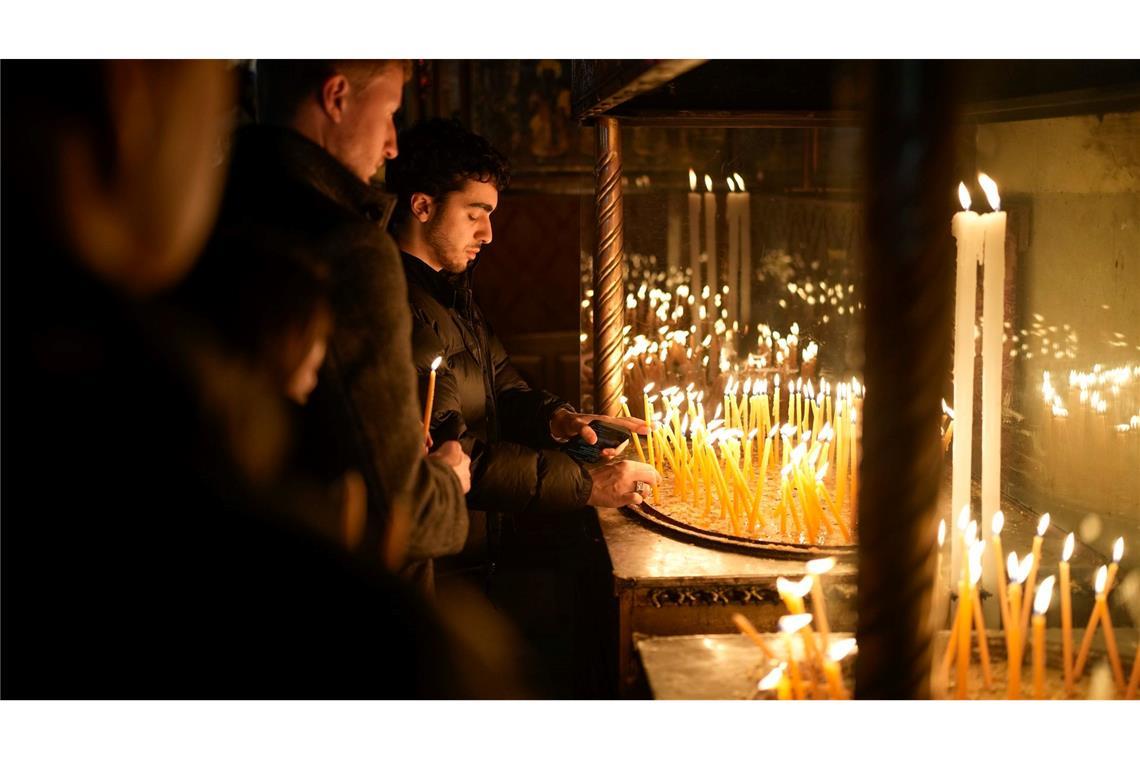 Das Sterben in Gaza geht weiter - Mitgefühl in Bethlehem Überschattet vom Krieg in Gaza fielen die Weihnachtsfeiern in Bethlehem eher gedämpft aus.