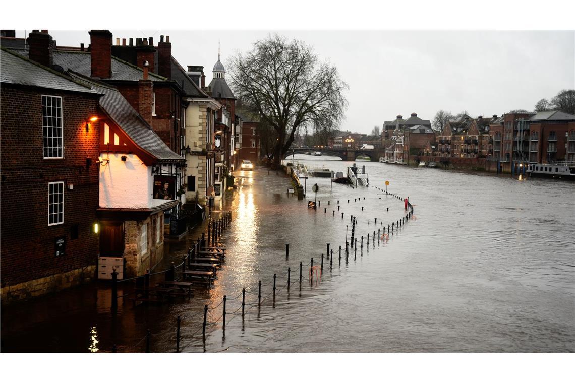 Überschwemmte Straßen im englischen York.