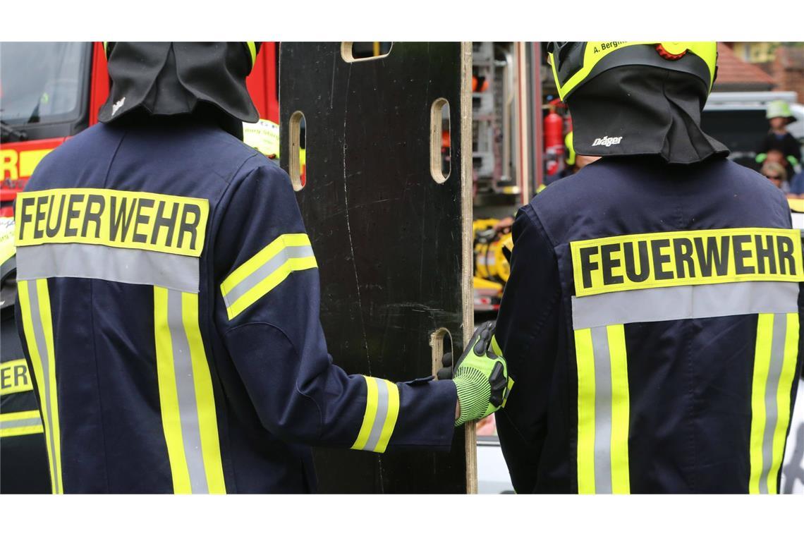 Die Bundesregierung muss Prioritäten setzen – trotz Sondervermögen Übung der Feuerwehr: Beim Zivilschutz hat Deutschland Aufholbedarf.