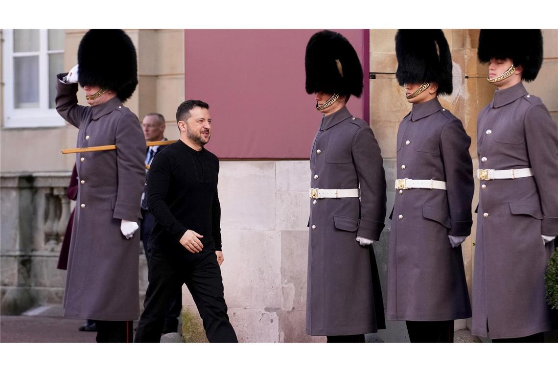 Bilder des Tages Ukraine-Sondergipfel in London: Der ukrainische Präsident Selenskyj trifft am Lancaster House ein.