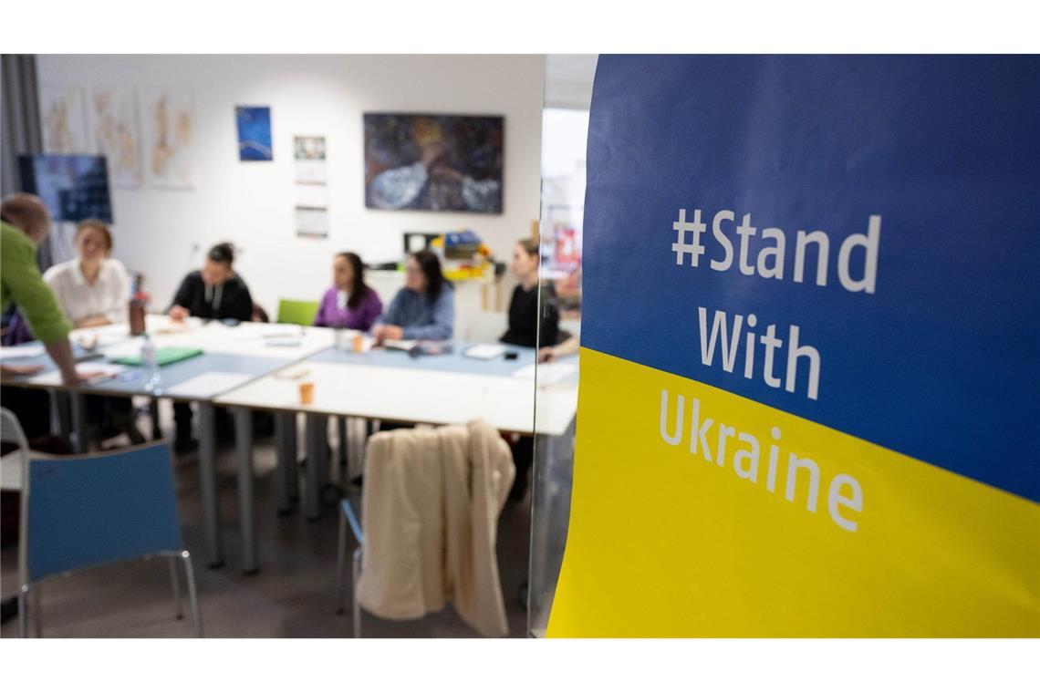 Ukrainerinnen und Ukrainer müssen in der Europäischen Union, um Schutz zu erhalten, keinen Asylantrag stellen. (Symbolbild)
