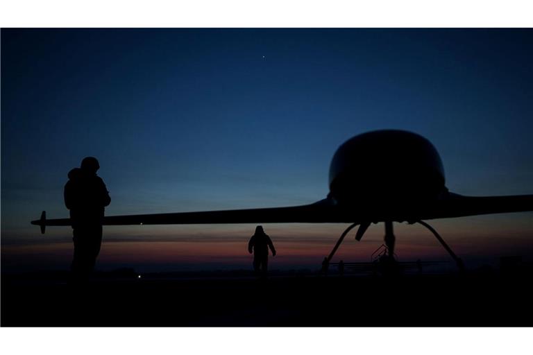 Medien: Erneut Öllager in Russland von Drohnen getroffen Ukrainische Drohnen fliegen inzwischen weit ins russische Hinterland hinein. (Archivbild)