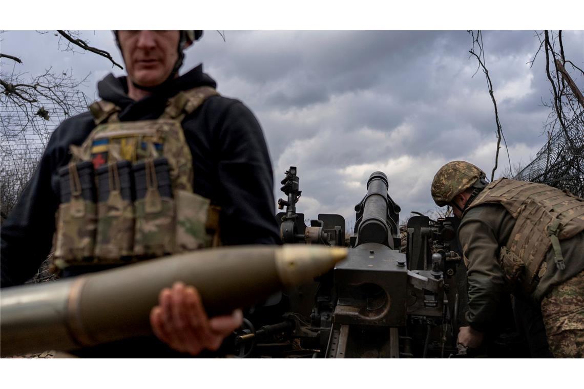Putin knüpft Waffenruhe an Bedingungen Ukrainische Soldaten verteidigen seit mehr als drei Jahren ihr Land.