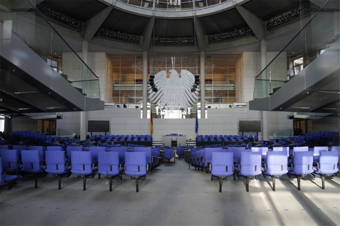 Historisches Finanzpaket im Bundestag beschlossen Um 10 Uhr ging es heute los.