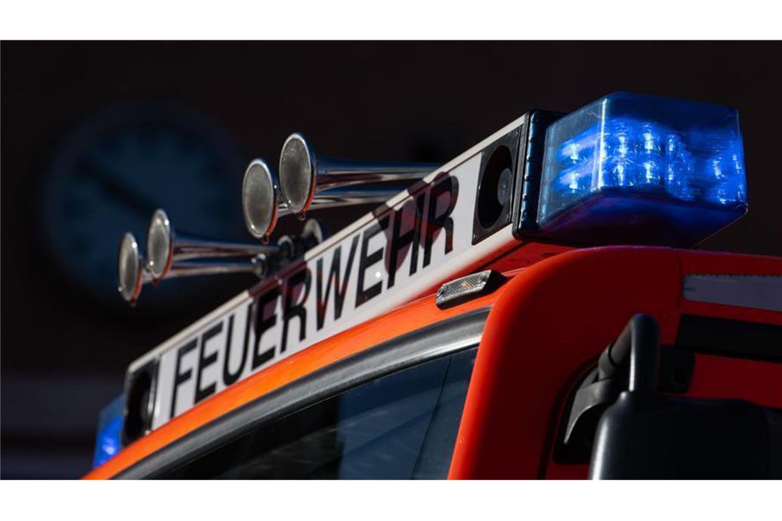 16 Betonmischer in Brand geraten - Staatsschutz ermittelt Um 3.00 Uhr wurden die Einsatzkräfte im Bezirk Lichtenberg gerufen. (Symbolbild)