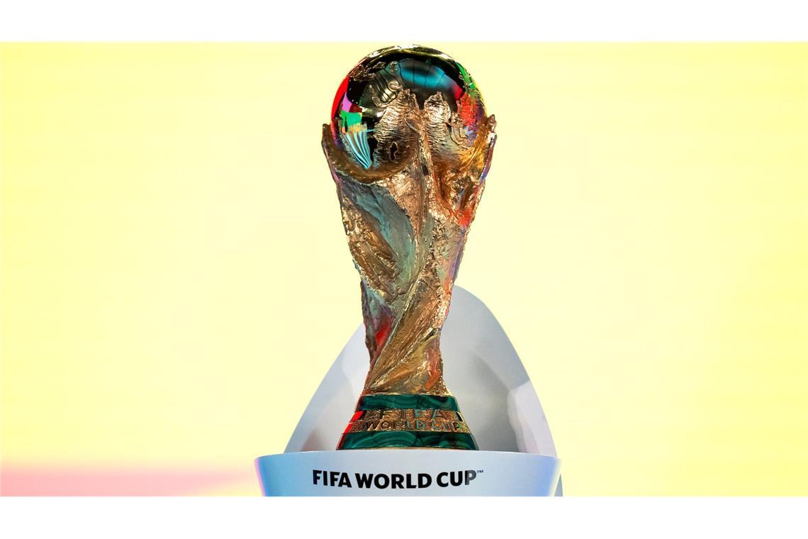 Um diesen Fußball-Pokal geht es im Sommer 2026. (Archivbild)