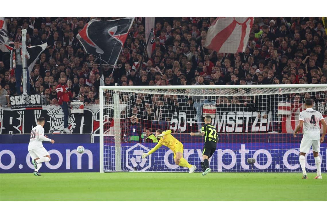 Und eben dieser Jamie Leweling fasst sich ein Herz und netzt in der 36. Minute zur verdienten VfB-Führung ein.