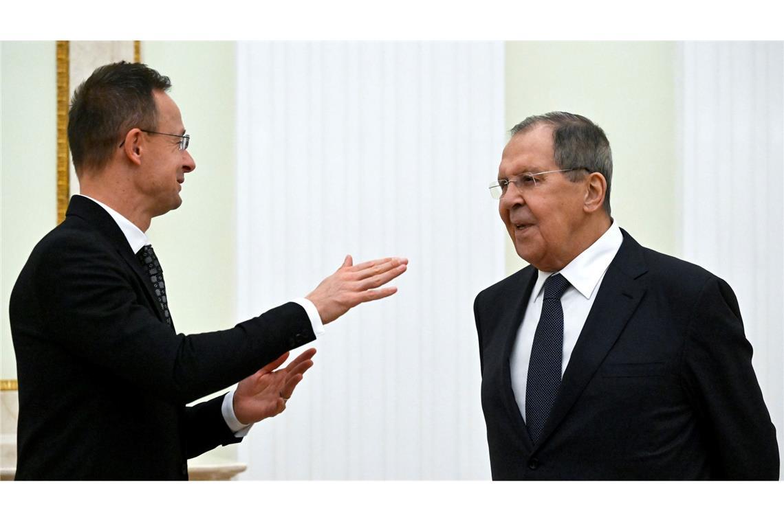 Ungarns Außenminister Peter Szijjarto soll seinen russischen Kollegen Sergej Lawrow über EU-interne Debatten weitergegeben haben.
