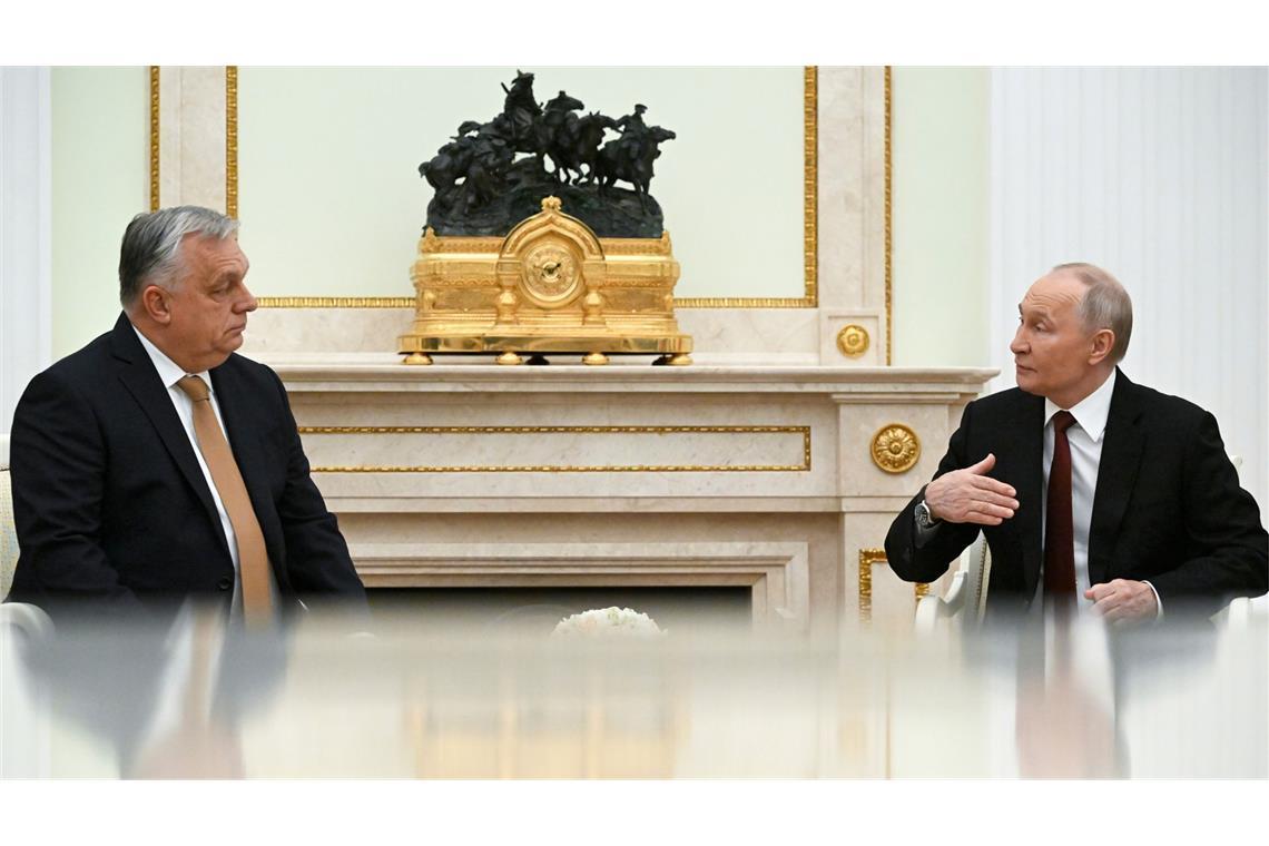 Ungarns Premier Orban (links) verhandelt mit Russlands Präsident Putin über Energielieferungen – will aber auch Friedensvermittler sein.