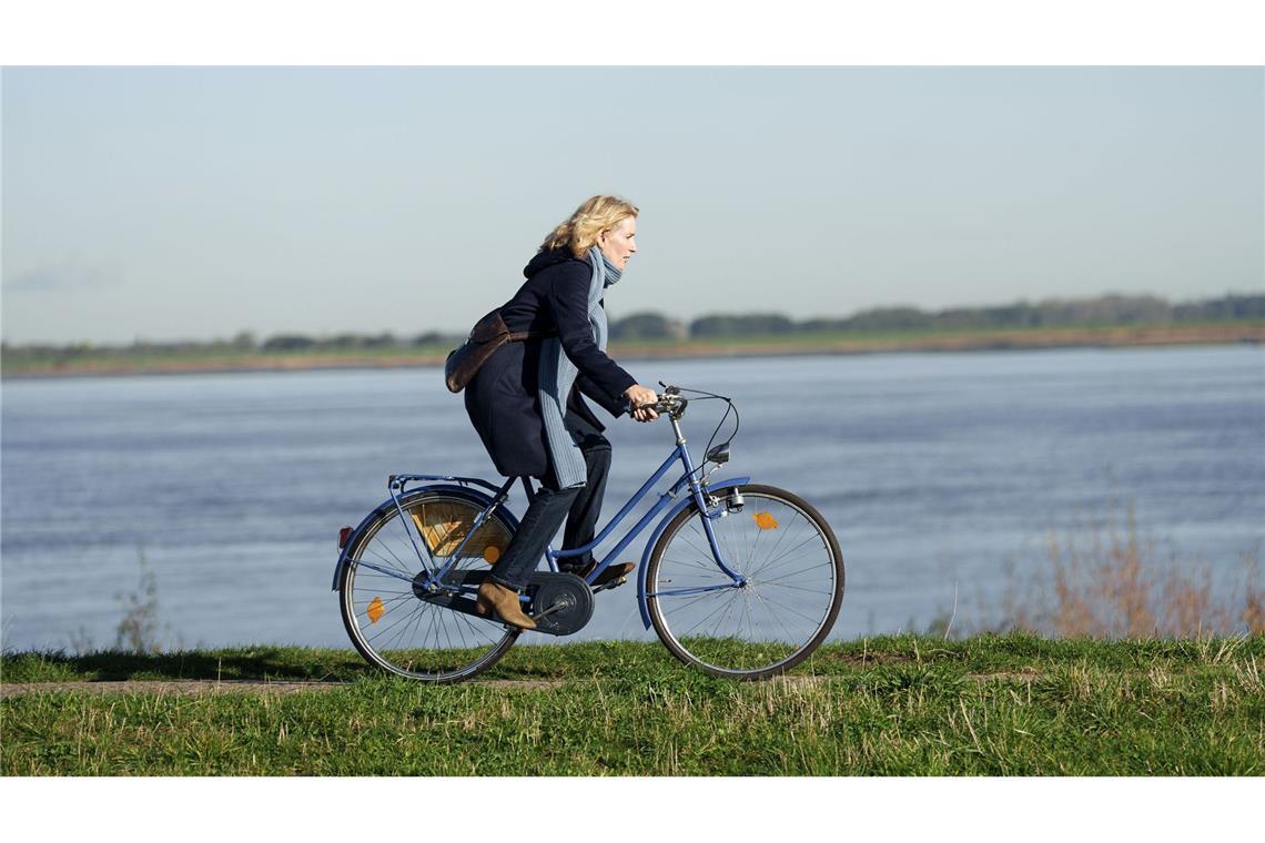 So war die „Letzte Ernte“ mit Charlotte Lindholm Ungewohntes Fortbewegungsmittel für Charlotte Lindholm (Maria Furtwängler)