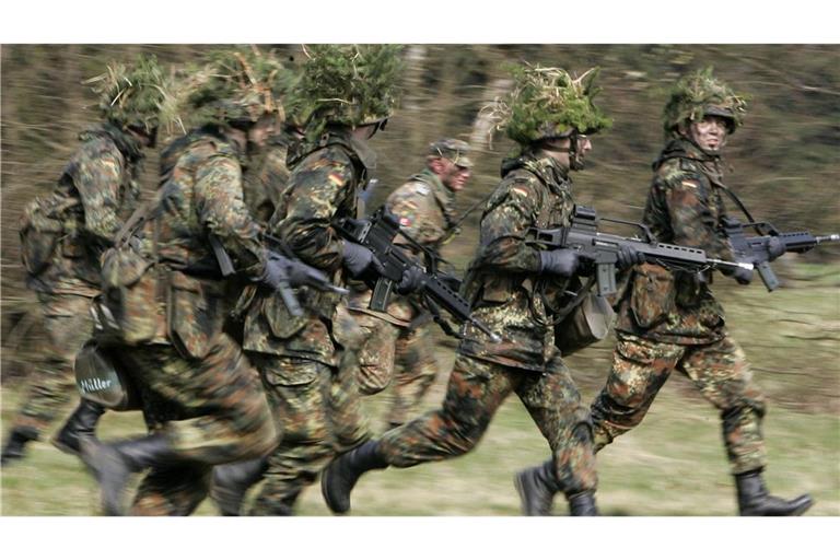 Union und SPD haben sich auf einen neuen Wehrdienst geeinigt. (Symbolbild)