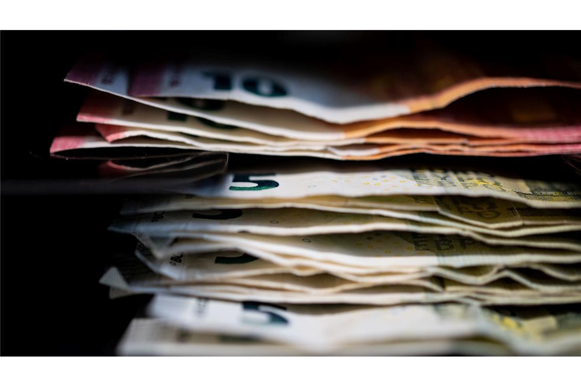Milliardenvermögen gehören meist Männern Unter den Superreichen in Deutschland gibt es deutlich mehr Männer. (Archivbild)