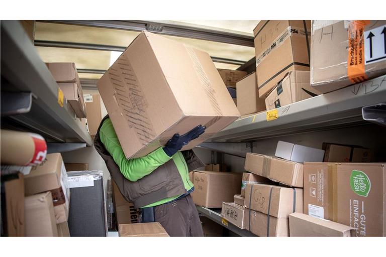Unter Deutschlands Paketboten ist die Stimmung schlecht.