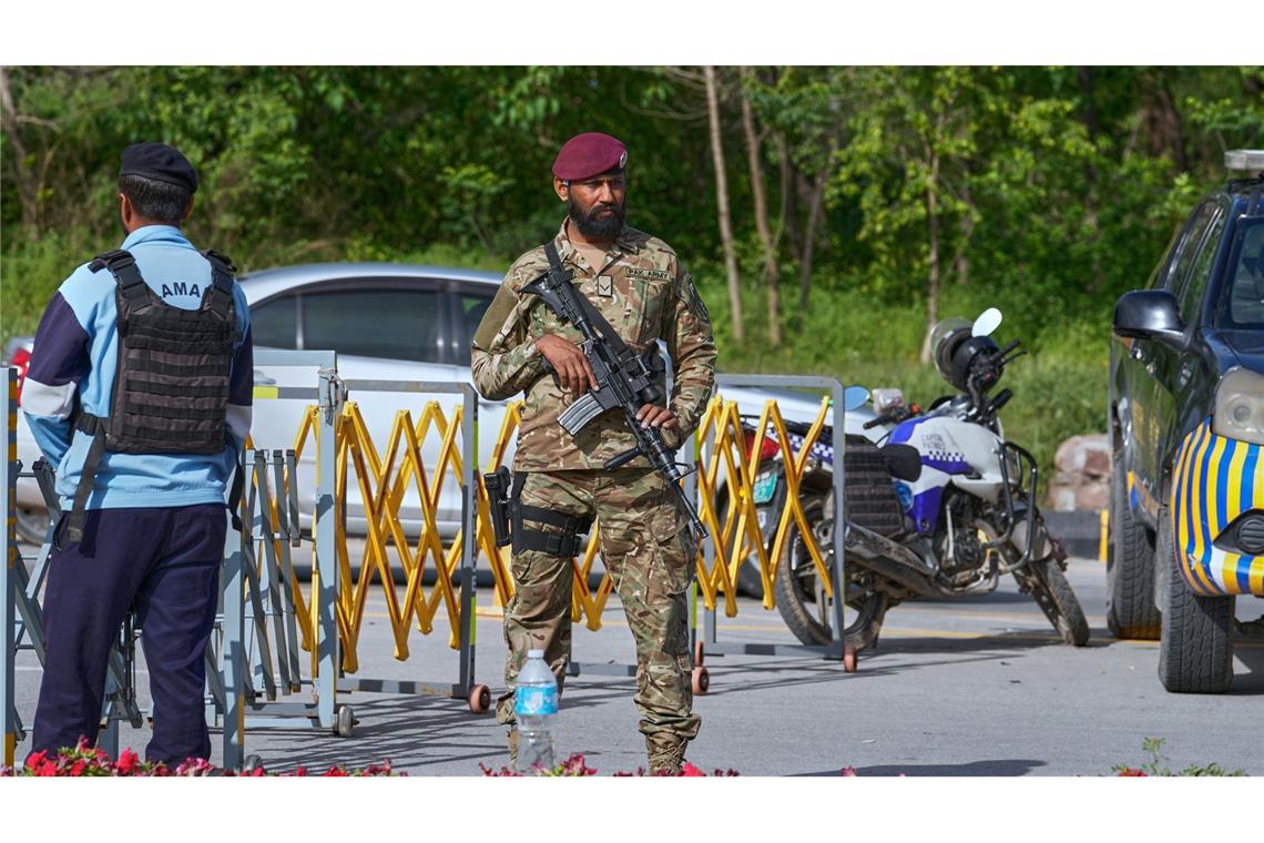 Unter hohen Sicherheitsvorkehrungen sollen Gespräche zwischen Vertretern der USA und des Irans in der pakistanischen Hauptstadt Islamabad beginnen.