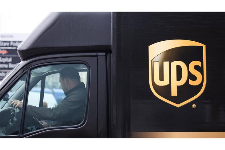 UPS will weltweit 20.000 Arbeitsplätze abbauen. Das hat auch mit Amazon zu tun.