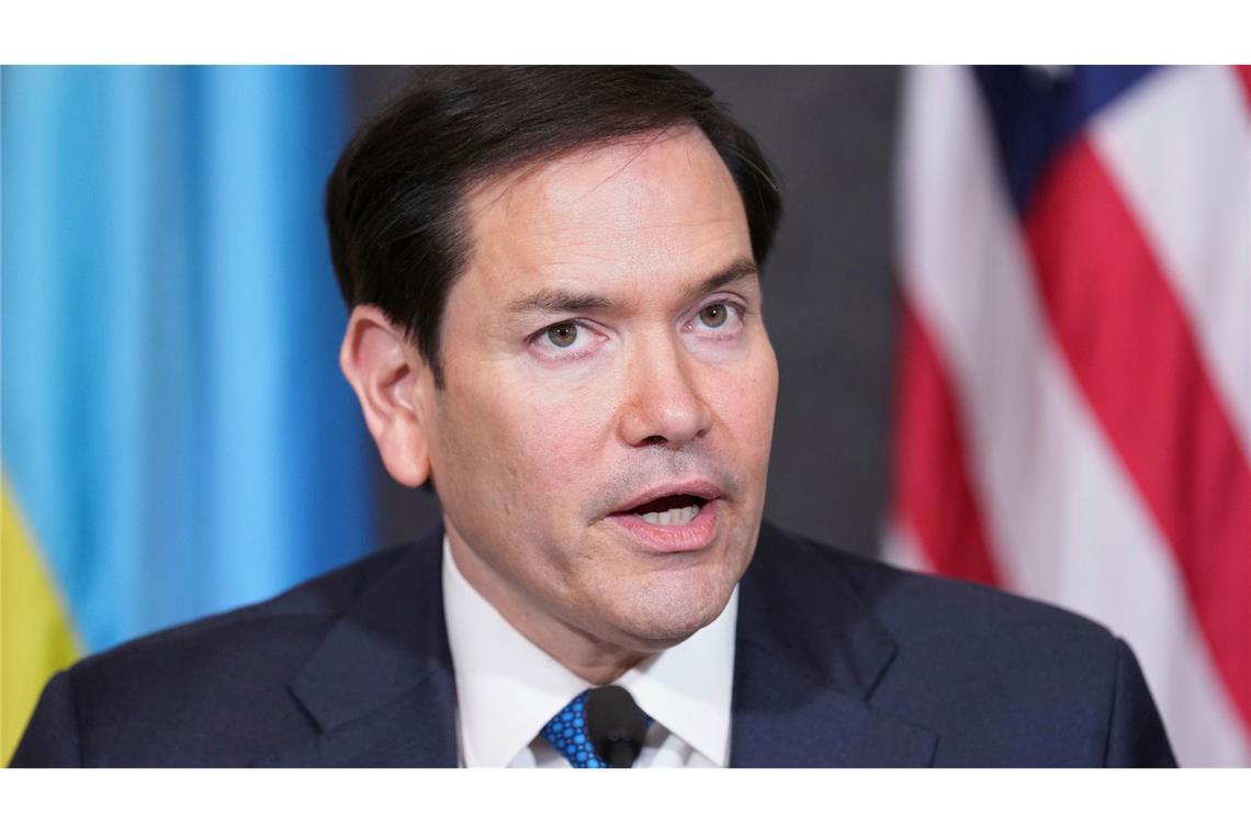 Waltz geht, Rubio übernimmt: Trump sortiert Machtzirkel neu US-Außenminister Rubio soll vorübergehend einspringen - dabei hat er schon etliche Posten inne. (Archivbild)