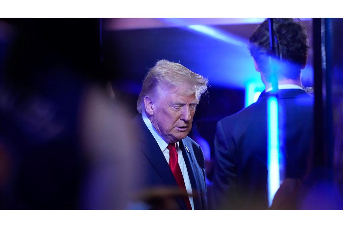 US-Präsident Donald Trump besucht das NBA-Spiel der New York Knicks gegen die San Antonio Spurs.