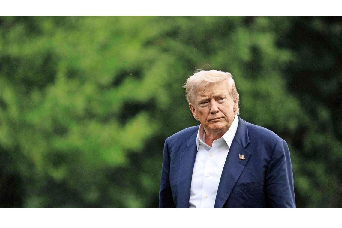 Trump verschiebt Inkrafttreten höherer US-Zölle um eine Woche US-Präsident Donald Trump hat das Inkrafttreten der neuen Zollsätze um eine Woche verschoben (Archivbild).