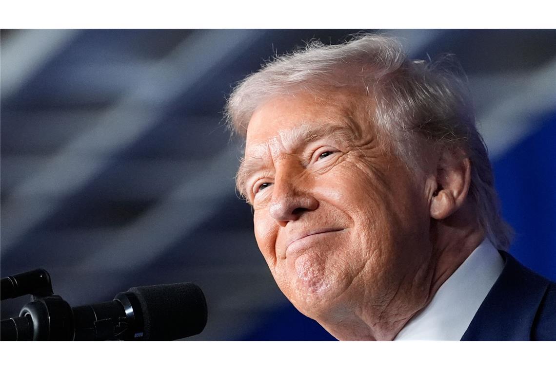 US-Präsident Donald Trump hat in großen Tönen von Cristiano Ronaldo geschwärmt (Archivbild).