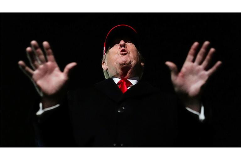 US-Präsident Donald Trump legt sich mit der katholischen Kirche an.