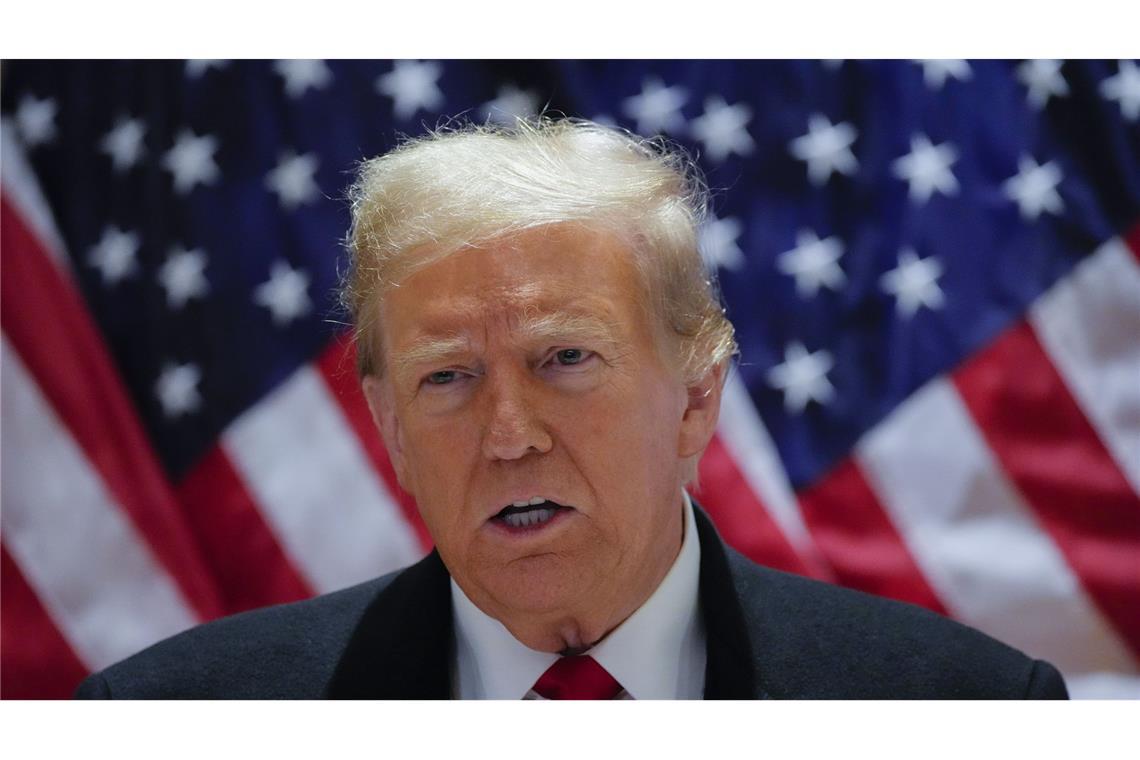 Bizarres KI-Video zeigt Trumps Zukunftsvision für den Gazastreifen US-Präsident Donald Trump löste mit einem KI-Video, das er selbst geteilt hatte, Empörung aus.