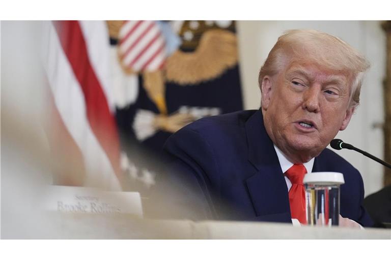 US-Präsident Donald Trump nimmt es mit der Wahrheit bisweilen nicht so genau und gilt als Feind der Wissenschaft. Nun will die EU davon profitieren.