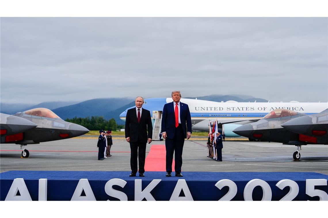 US-Präsident Donald Trump servierte seinem Gast aus Moskau eine imposante Kulisse.