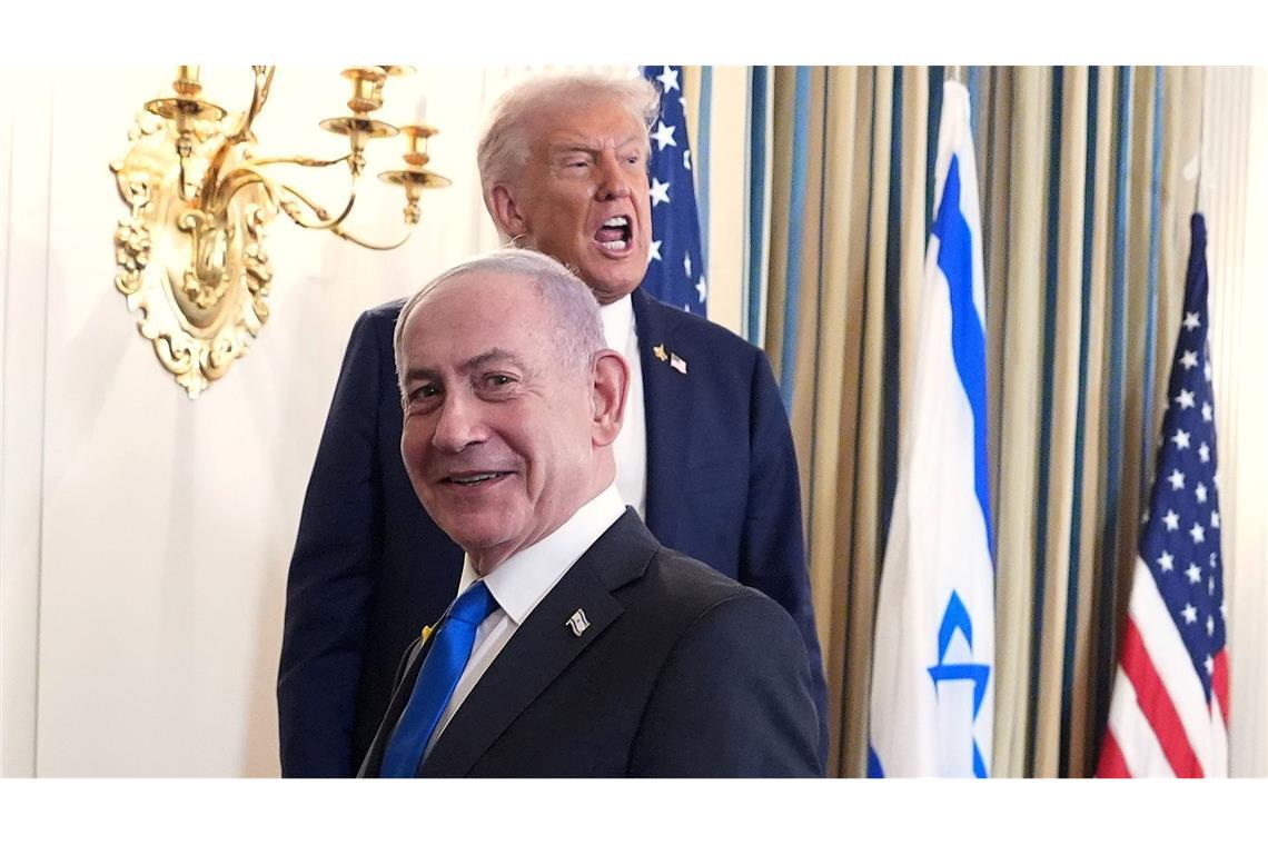 Bilder des Tages US-Präsident Donald Trump und der israelische Ministerpräsident Benjamin Netanjahu nehmen an einer Pressekonferenz im Weißen Haus teil.