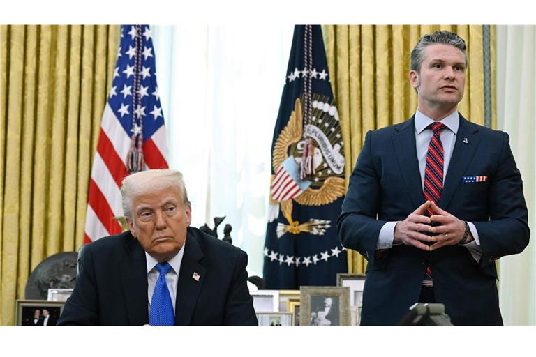 US-Präsident Donald Trump und Verteidigungsminister Pete Hegseth