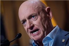 US-Senator Mark Kelly während einer Pressekonferenz im Kapitol (Archivfoto).