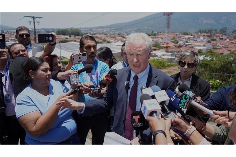 Van Hollen gibt an, die US-Regierung sage im Fall von Abrego Garcia nicht die Wahrheit.