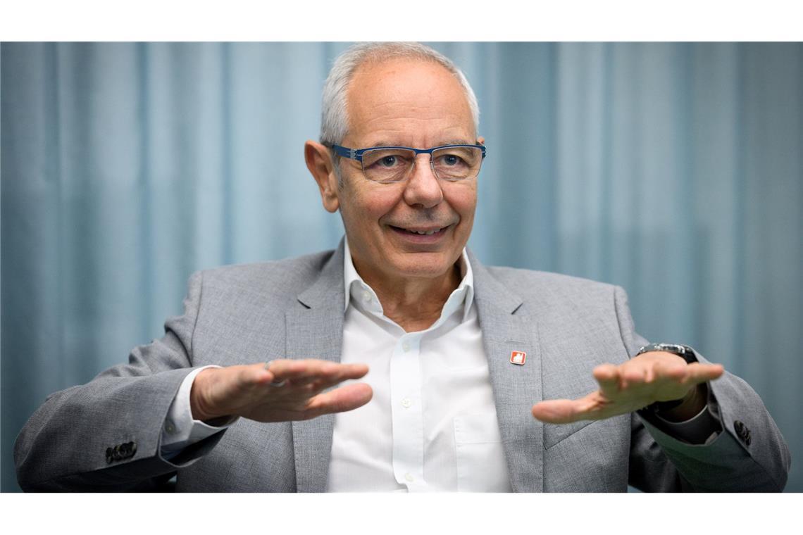 Gewerkschaftschef gegen Reform der Arbeitszeit Vassiliadis sieht die Flexibilität der Arbeitszeiten in der Industrie ausgereizt.