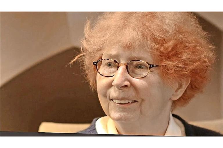 Vera Mercer  – hier in einem Interview der Reihe „Pepper Photo-Chat“