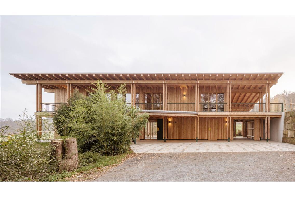 Großer Architekturpreis – auch diese Stuttgarter Bauten sind nominiert Veranstaltungsgebäude im Walderlebniszentrum Leupoldishain in Königstein von FRIDA Architekten.