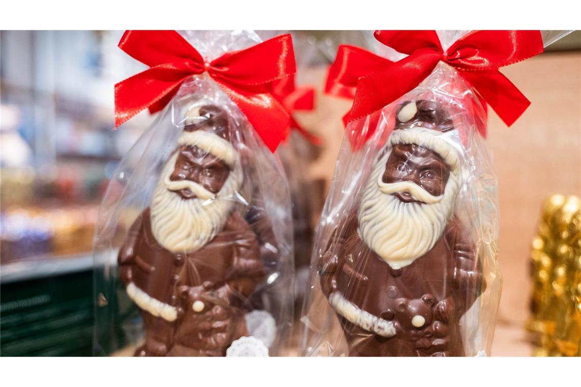 Gestiegene Schokoladenpreise: Wird nun weniger genascht? Verbraucherinnen und Verbraucher müssen für Schokoladenweihnachtsmänner mehr Zahlen als vor einem Jahr.