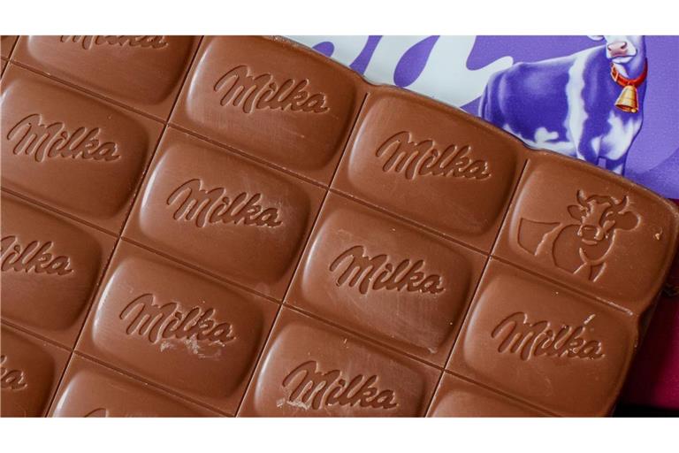 Verbraucherschützer klagen gegen die kleinere Packung von Milka-Schokolade. (Archivbild)