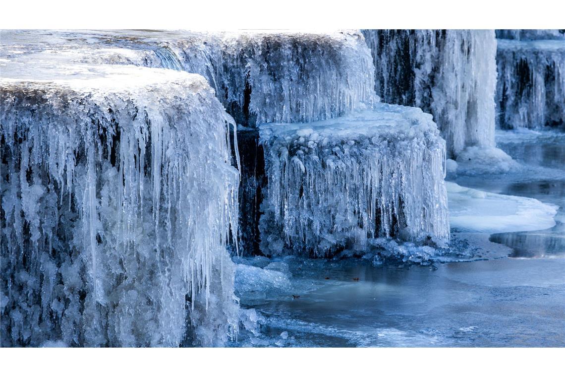 Bilder des Tages Vereister Wasserfall
