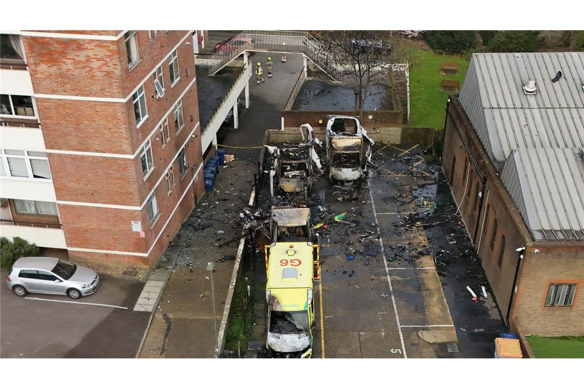 Verletzte wurde zunächst nicht gemeldet.