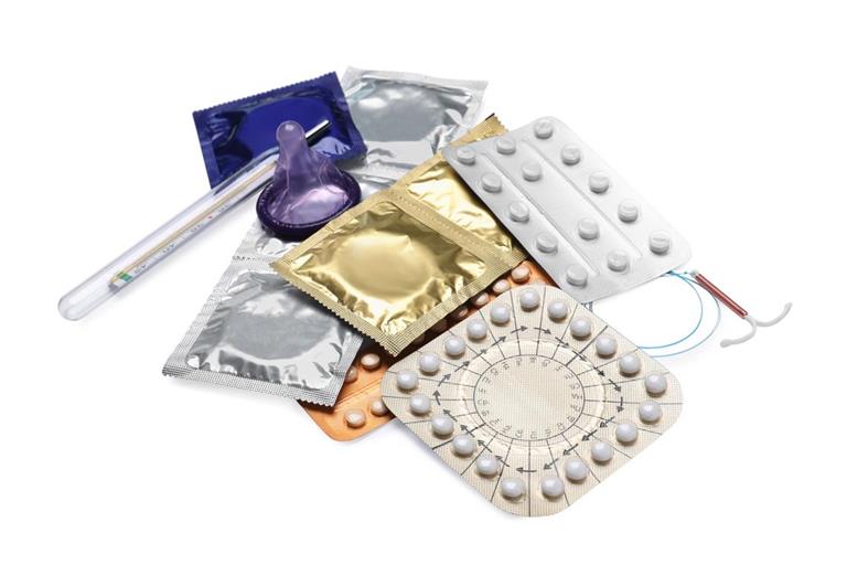 Verschiedene Methoden, ein Ziel: Unter Empfängnisverhütung versteht man die Verhinderung eines Eisprungs, der Befruchtung einer Eizelle durch eine Samenzelle  sowie der Einnistung einer befruchteten Eizelle in die Gebärmutterschleimhaut.