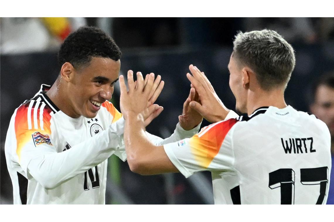 Großes Bayern-Signal vor Leverkusen - Mega-Deal mit Musiala Verstehen sich in der Nationalelf: Bayerns Jamal Musiala und Leverkusens Florian Wirtz verkörpern beide Weltklasse.