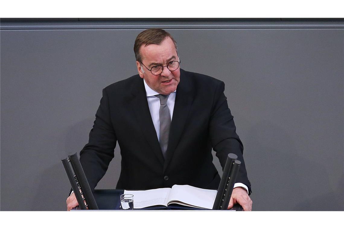 Verteidigungsministerium will Angriffsdrohnen beschaffen Verteidigungsminister Boris Pistorius