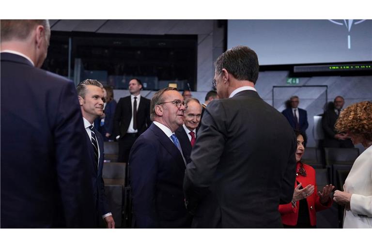 Verteidigungsminister Boris Pistorius und seine Kollegen müssen nun das größte Nato-Aufrüstungsprogramm seit Jahrzehnten umsetzen.