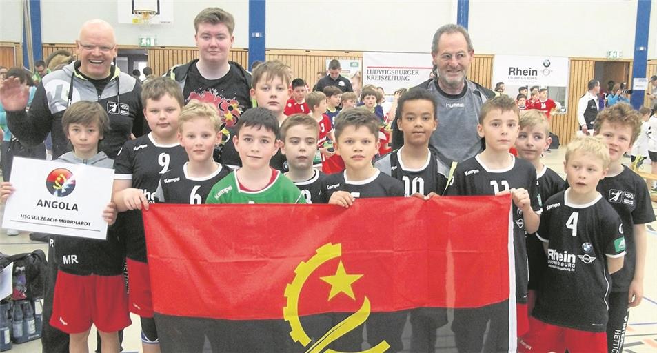 Vertraten die Farben Angolas bei der Mini-WM in Möglingen mehr als würdig: Die Handballtalente der HSG Sulzbach-Murrhardt.Foto: privat