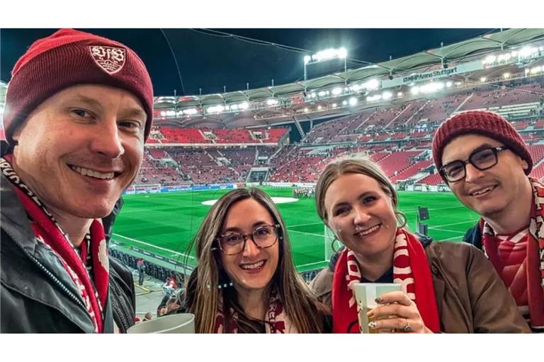 VfB-Fans aus Nebraska besuchen das Heimspiel gegen Mönchengladbach.