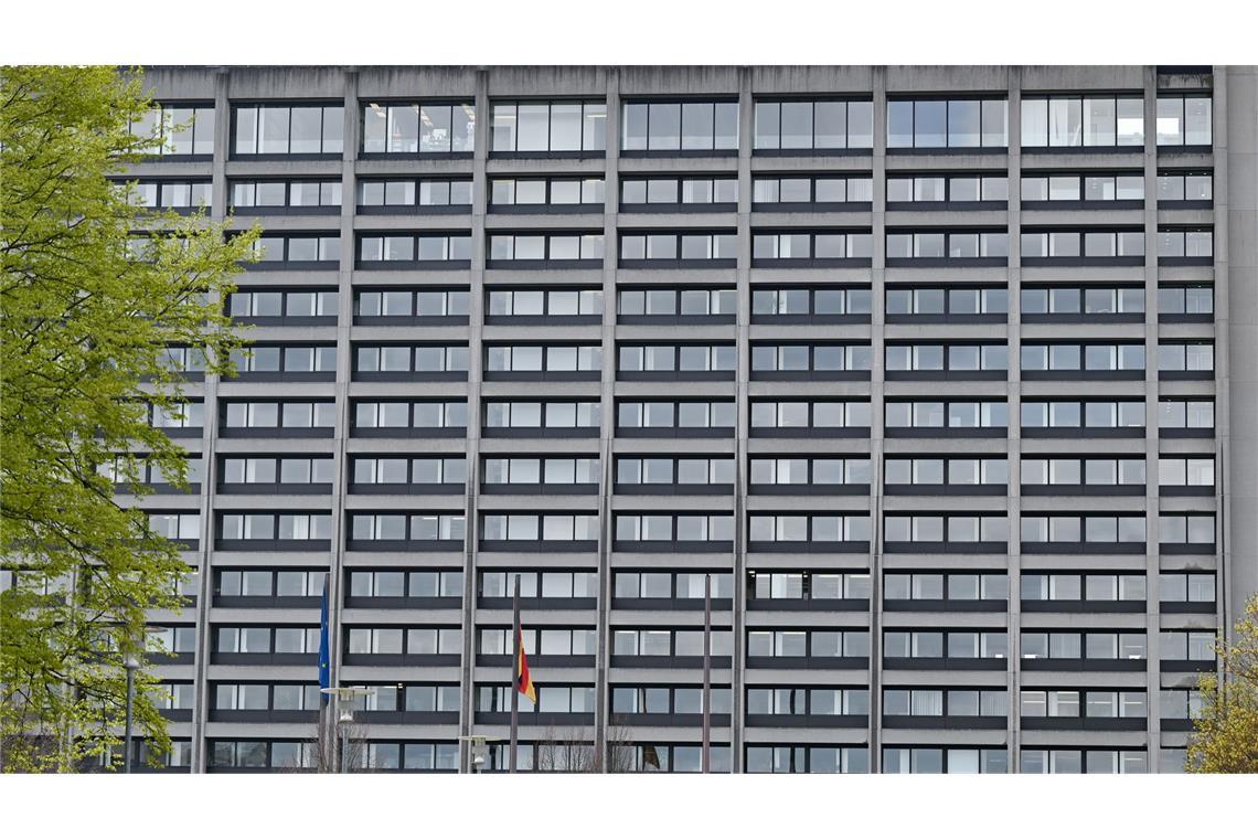 Viel Beton: Das Gebäude im Norden Frankfurts ist im Stil des Brutalismus errichtet. (Archivbild)