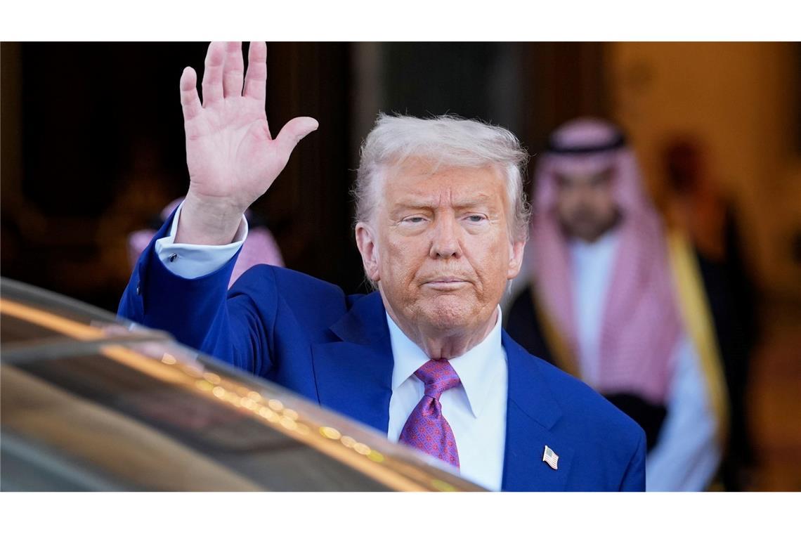 Trump kündigt Aufhebung der Sanktionen gegen Syrien an "Viel Glück, Syrien", sagte Trump in Riad.