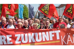 Viele Beschäftigte der Automobilindustrie bangen um ihre Zukunft. Ihren Frust will die IG Metall mit einem Aktionstag an diesem Montag deutlich machen.